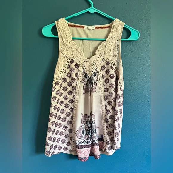 Skylar + Jade Floral Lavender Tank Top - Small - Picture 2 of 5
